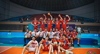 Voleybol takımı sporcuları, zihinsel antrenmanla yeteneklerini geliştirdi