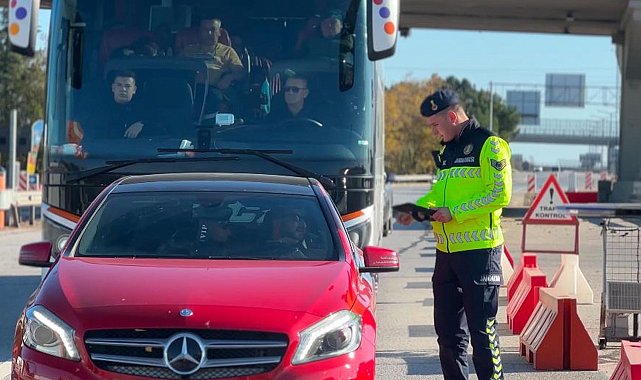 WhatsApp grubundan polis ve jandarma uygulama noktalarını paylaşan 10 şüpheli gözaltında