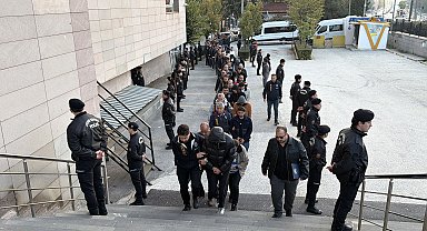 Yasa dışı bahis operasyonunda, hesaplarında 7,1 milyar lira para hareketi tespit edilen 101 şüpheli adliyede