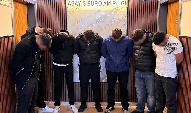 Zeytinburnu'nda 2 yerde silahla ateş eden 6 şüpheli yakalandı