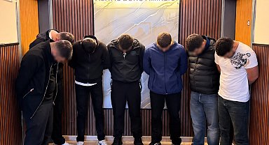 Zeytinburnu'nda 2 yerde silahla ateş eden 6 şüpheli yakalandı