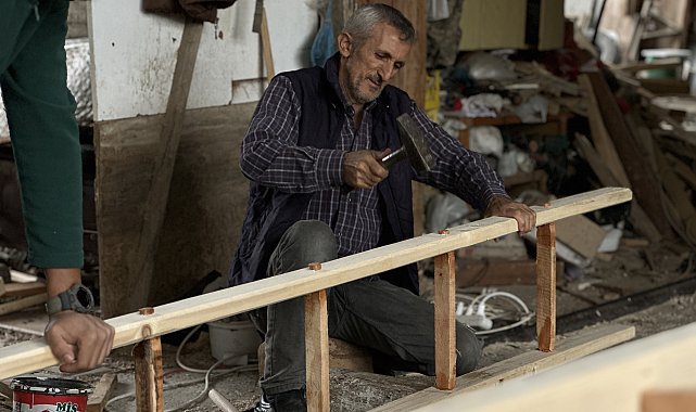 Zeytinde rekolte beklentisi, teknolojiye rağmen ahşap merdivene olan talebi artırdı