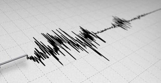 Çanakkale'de gece 01.38 de deprem oldu