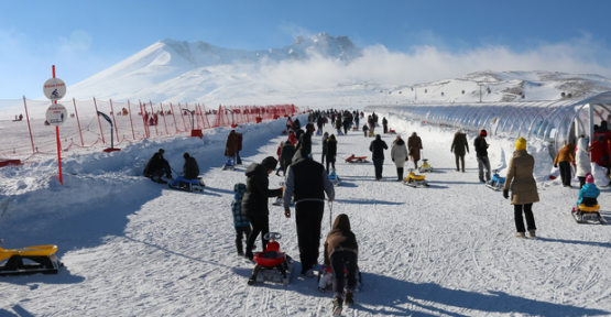 Erciyes'te Ziyaretçi Rekoru Kırıldı