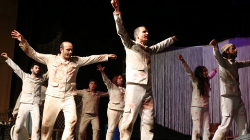 Karaman'da Ferah Tiyatrosu Ölümsüz İle Duygulandırdı