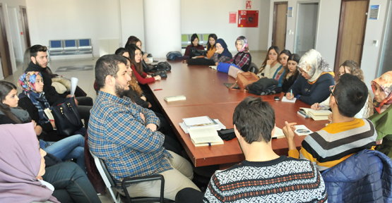 Karaman'da öğrenciler kitap tahlili yaptı