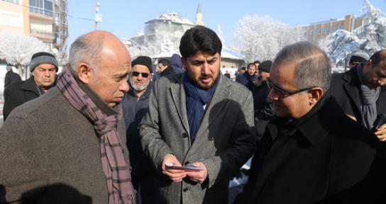 Karaman'dan Halep, İdlib ve Bayırbucak bölgesine yardım tırları yola çıktı