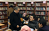 Vali Süleyman Tapsız, kütüphanede öğrencilerle sohbet etti