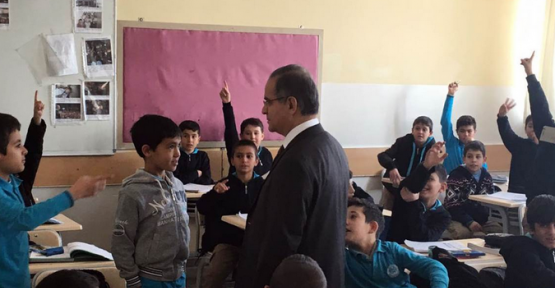 Vali Tapsız, Kış Şartlarında Okulların Durumunu Yerinde Gördü