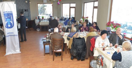 Yaşlılara hizmet merkezi kahvaltıda buluştu